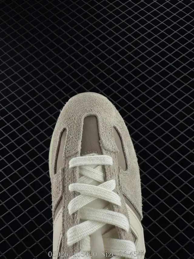 New Balance 471 أحذية رياضية بيج جلد ناعم نسيج رجعي نمط حياة 3