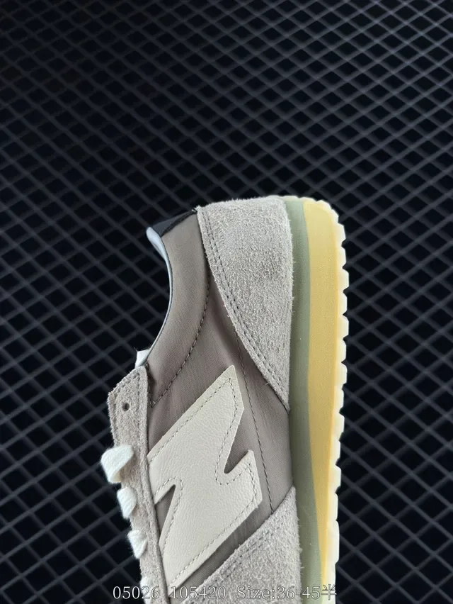 New Balance 471 أحذية رياضية بيج جلد ناعم نسيج رجعي نمط حياة 4