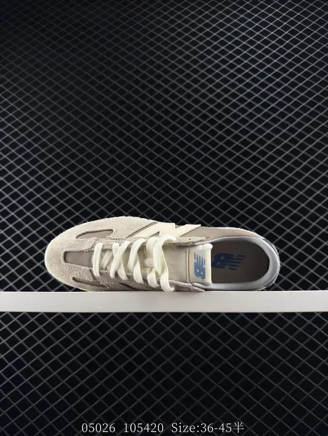 New Balance 471 أحذية رياضية بيج جلد ناعم نسيج رجعي نمط حياة 6