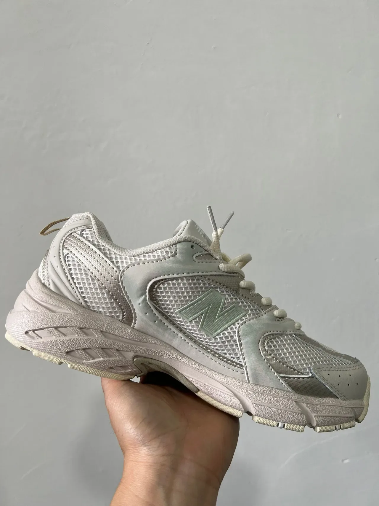 New Balance 530 Beige Green Mesh-and-Synthetic Upper Chunky Sculpted Midsole Lifestyle Sneakers 3