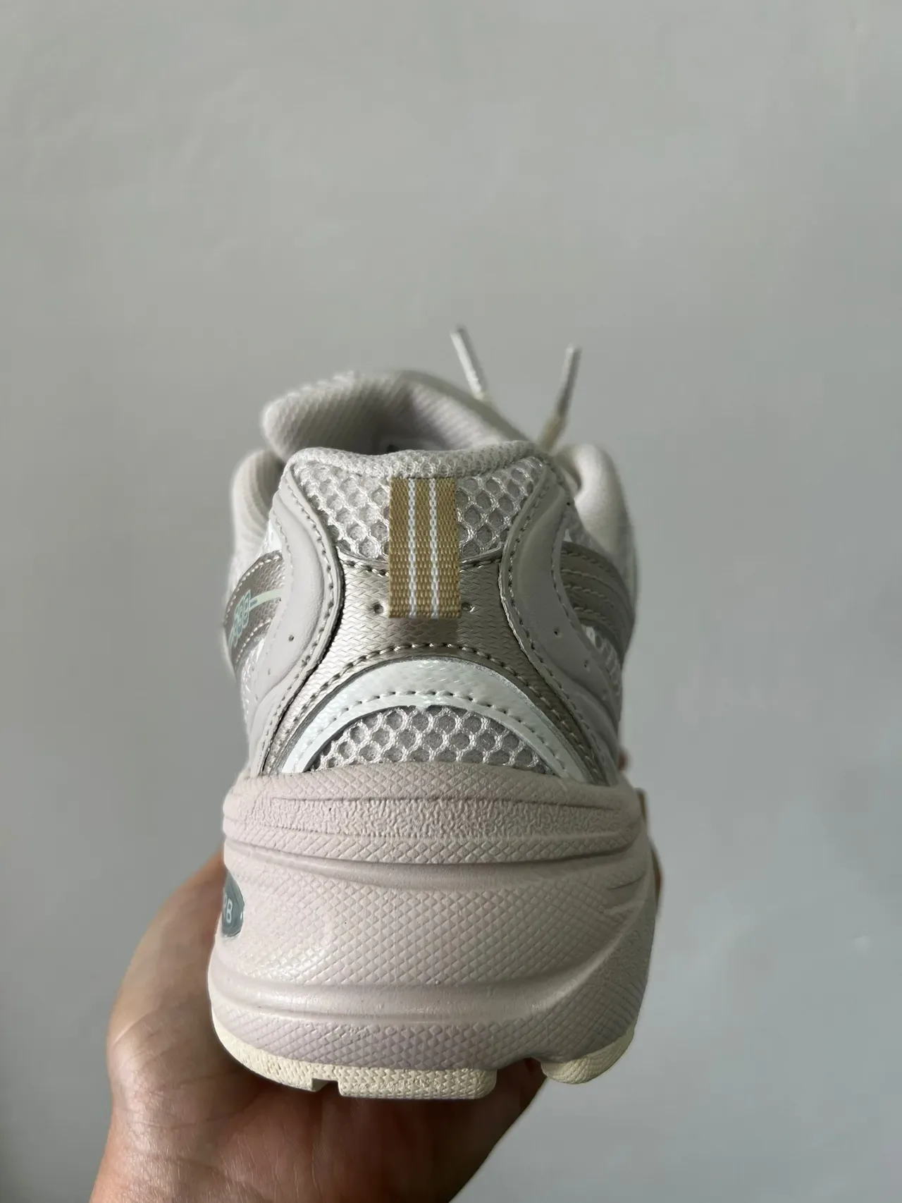 New Balance 530 Beige Green Mesh-and-Synthetic Upper Chunky Sculpted Midsole Lifestyle Sneakers 4