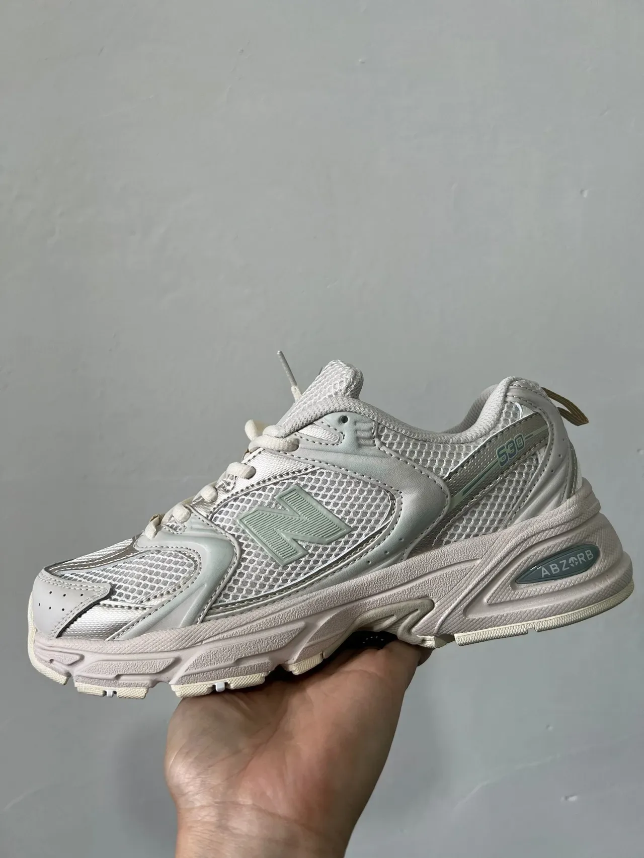 New Balance 530 Beige Green Mesh-and-Synthetic Upper Chunky Sculpted Midsole Lifestyle Sneakers 7