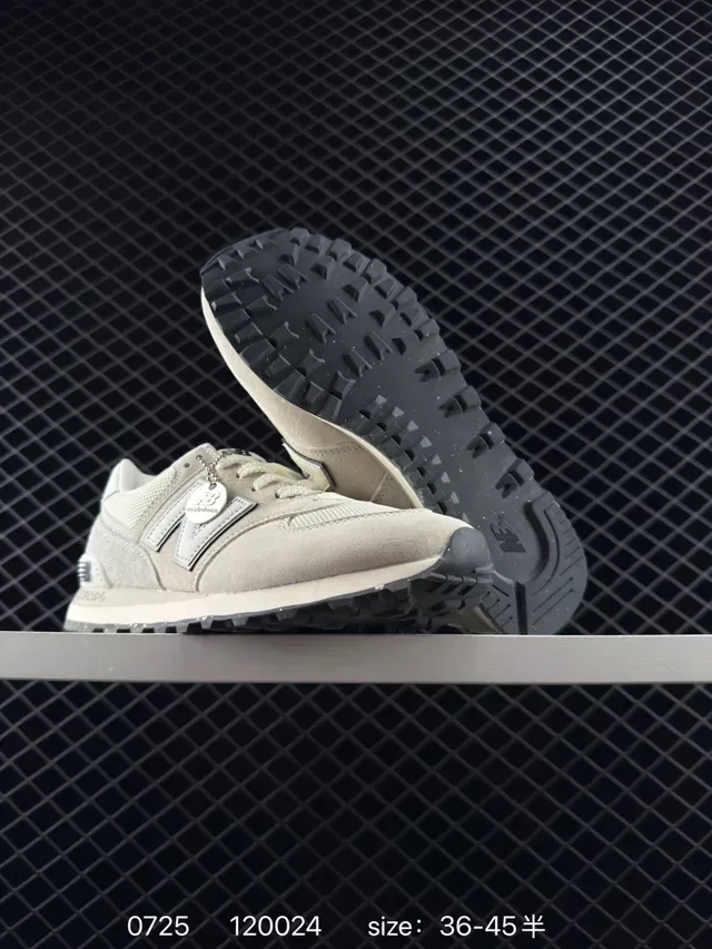 New Balance 574 بيج سويد و ميش لايف ستايل سكينرز 4
