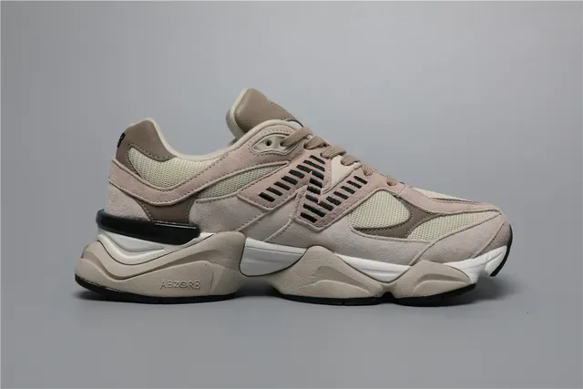 New Balance 9060 Beige Chaussures Lifestyle en Daim et Maille Stratifiées 8