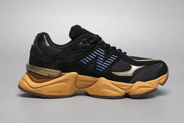 New Balance 9060 Noir et Jaune Moutarde Sneakers Chunky 8