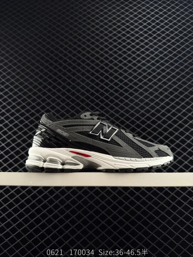 New Balance 9060 কালো সাদা লাল চংকি স্নিকার 4