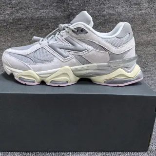 New Balance 9060 حذاء رياضي سميك رمادي فاتح