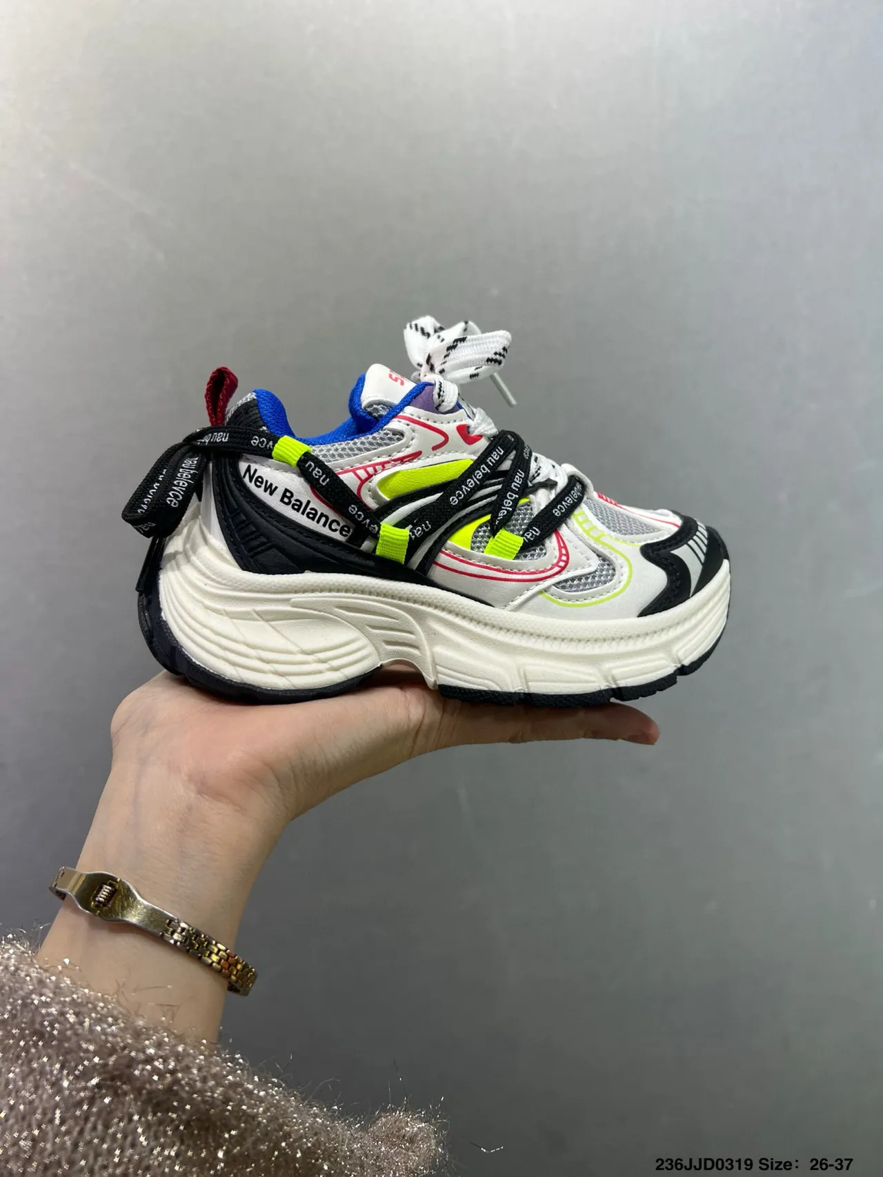 New Balance 9060 Blanc Multicolore Oversized Semelle Médiane En Couches Maille Et Construction De Recouvrement Synthétique Baskets Chunky 3