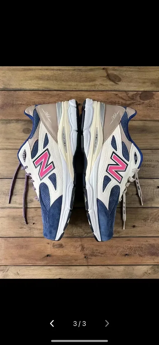 New Balance 990 Navy Beige Layered Mesh And Suede Upper ENCAP Midsole Technology Lifestyle Sneakers 9