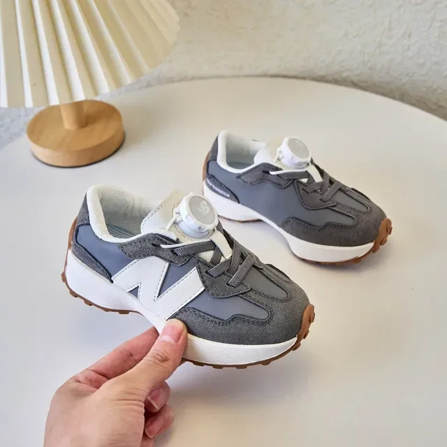 New Balance Beige Noir Retro Runner Layered Suède-Maille Lifestyle Sneakers 4