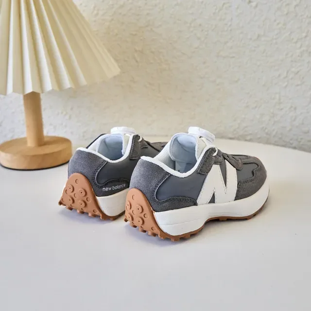 New Balance Beige Noir Retro Runner Layered Suède-Maille Lifestyle Sneakers 9