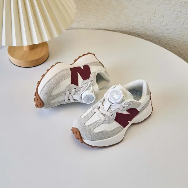 New Balance Beige Noir Retro Runner Layered Suède-Maille Lifestyle Sneakers 16
