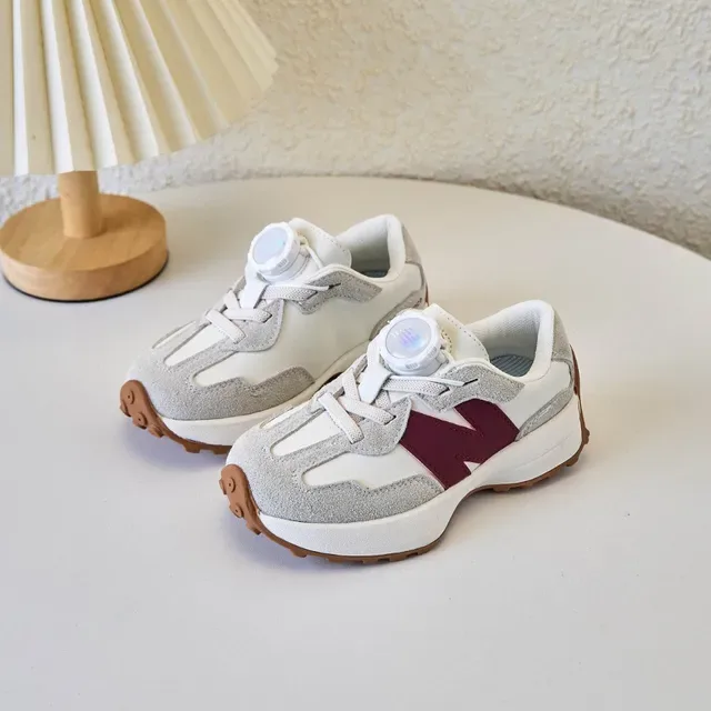 New Balance Beige Noir Retro Runner Layered Suède-Maille Lifestyle Sneakers 17