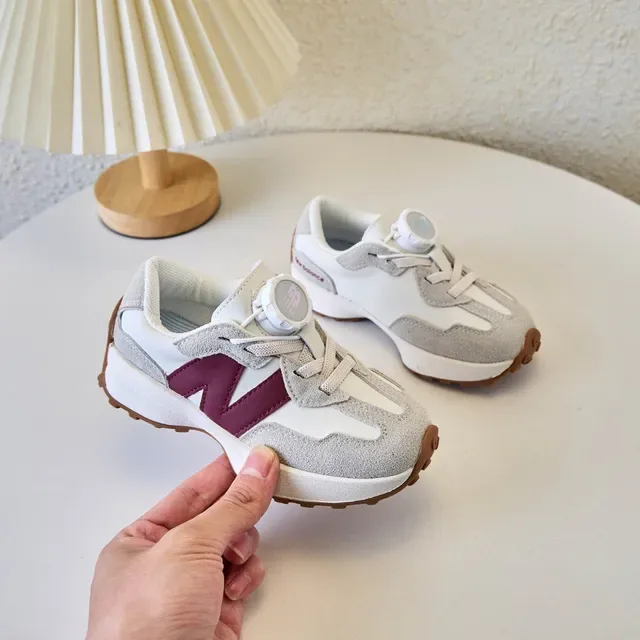 New Balance Beige Noir Retro Runner Layered Suède-Maille Lifestyle Sneakers 18