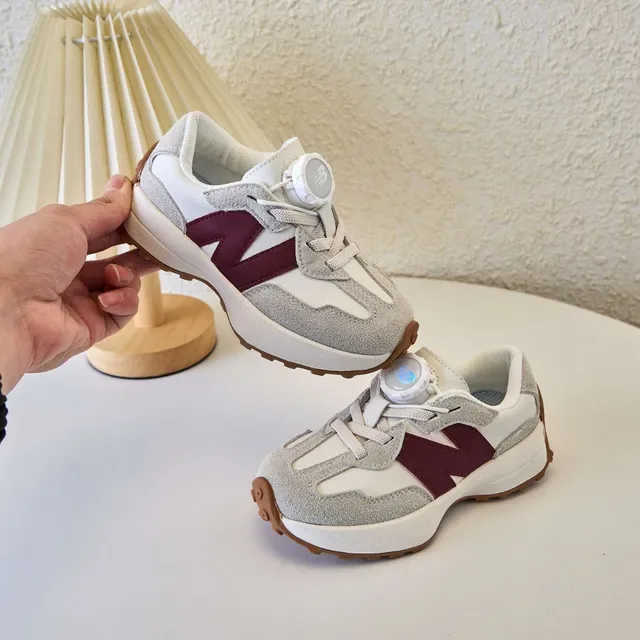 New Balance Beige Noir Retro Runner Layered Suède-Maille Lifestyle Sneakers 19