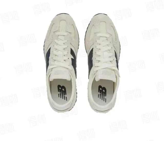 New Balance Beige Black Suede And Mesh Upper Low-Top Silhouette Lifestyle Sneakers 3