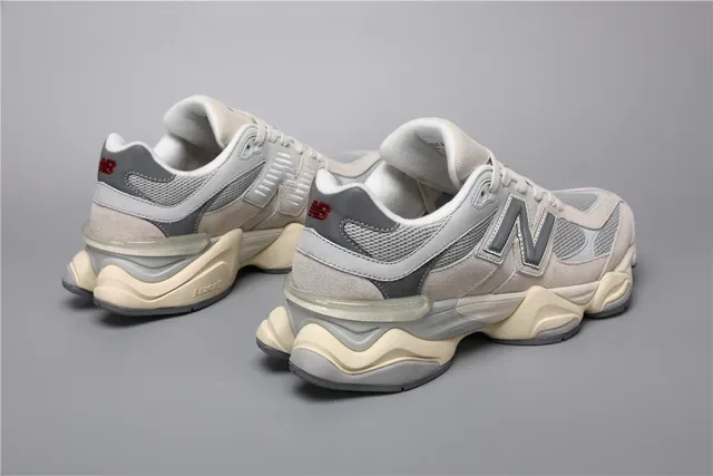 New Balance Chaussures Lifestyle Beige Gris Semelle Intermédiaire Stratifiée Mesh Et Daim 3
