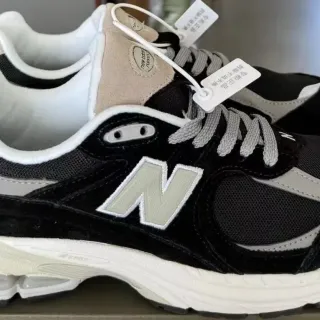 New Balance أسود بيج ريترو رنر سيليويت لايريد سويد وشبك علوية أحذية رياضية أسلوب حياة