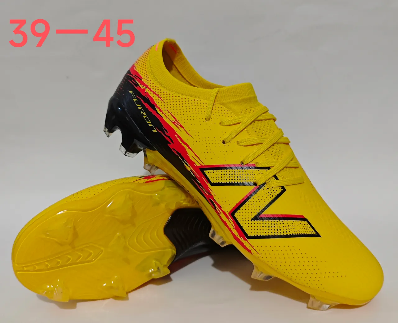 New Balance Furon Jaune Noir Bas Coup Upper Synthétique Clous Aggressifs Sol Ferme Chaussures de Football 11