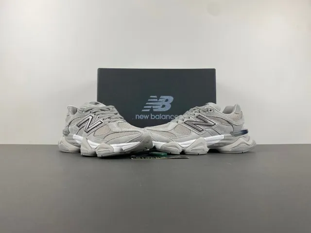 New Balance Gray White Multi-Layered Sole Mesh And Suede Upper Chunky Sneakers 13