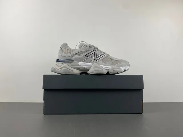 New Balance Gray White Multi-Layered Sole Mesh And Suede Upper Chunky Sneakers 15
