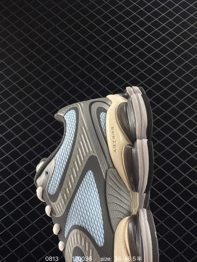 New Balance M2000 Gris Bleu Maille Et Synthétique Haut Panneaux D'Accent Légers Sneakers Chunky 2
