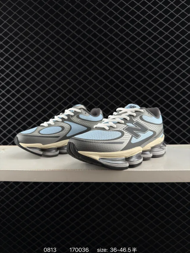 New Balance M2000 Gris Bleu Maille Et Synthétique Haut Panneaux D'Accent Légers Sneakers Chunky 5