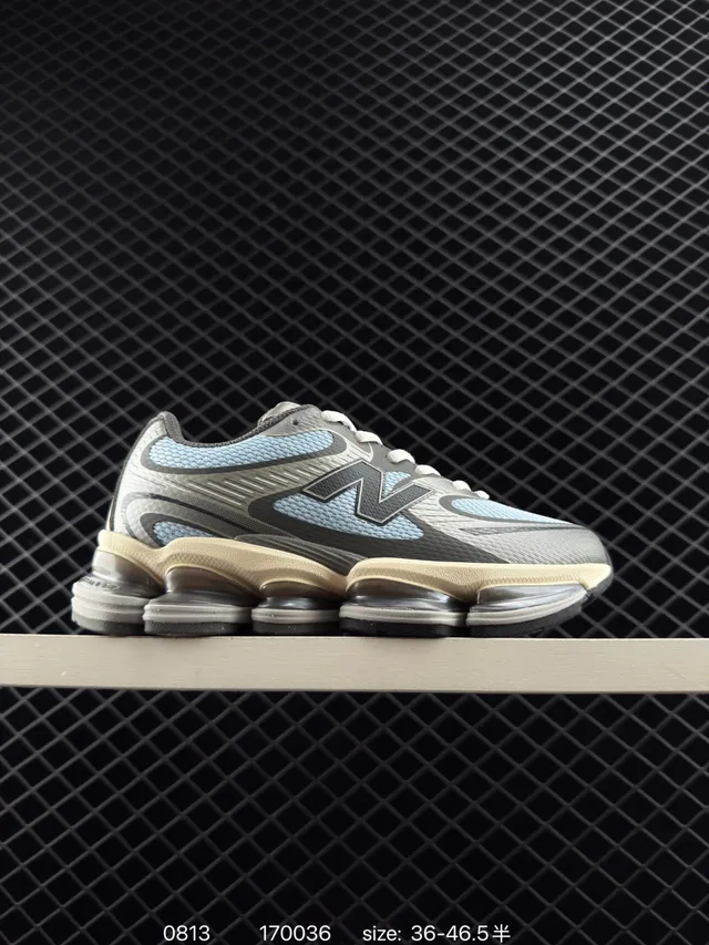 New Balance M2000 Gris Bleu Maille Et Synthétique Haut Panneaux D'Accent Légers Sneakers Chunky 7
