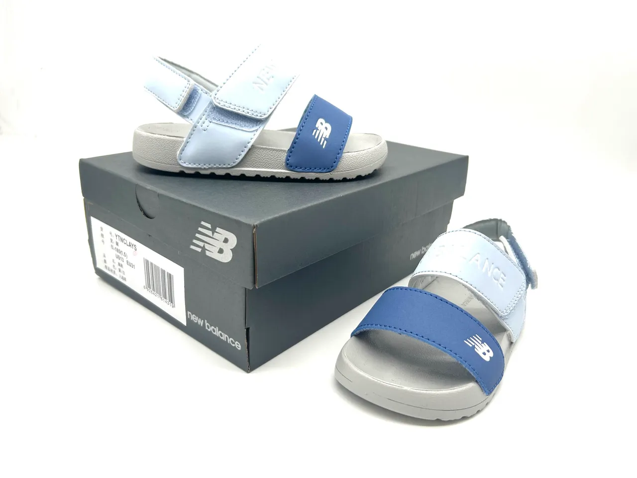 New Balance Sandália Preto Multicor Duas Alças Fechamento Velcro Sandálias Casual 17