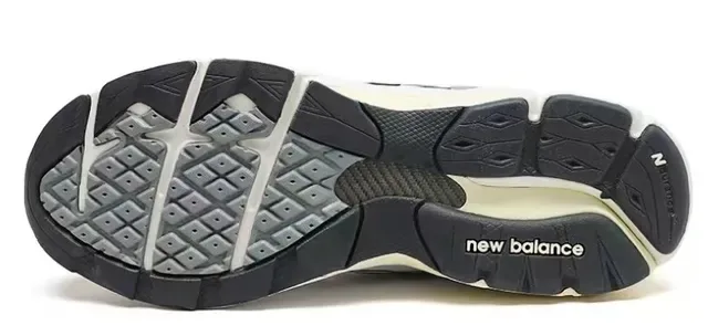 New Balance أبيض رمادي شبكة وصناعي علوي ENCAP وسط الكعب حذاء نمط حياة 2