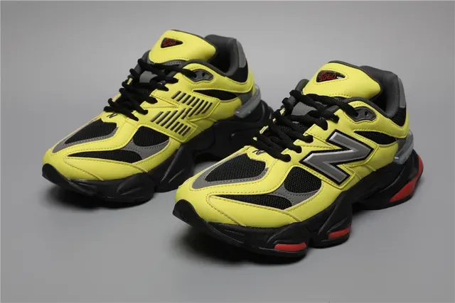New Balance Jaune Noir Semelle Chunky Maille et Superposition Synthétique Baskets Lifestyle 5