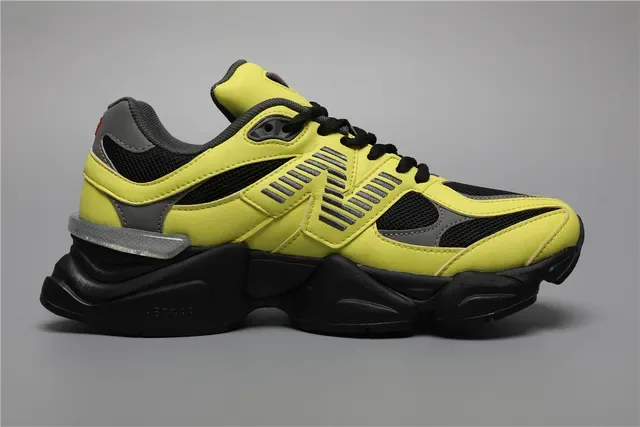 New Balance Jaune Noir Semelle Chunky Maille et Superposition Synthétique Baskets Lifestyle 8