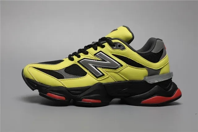 New Balance Jaune Noir Semelle Chunky Maille et Superposition Synthétique Baskets Lifestyle 9