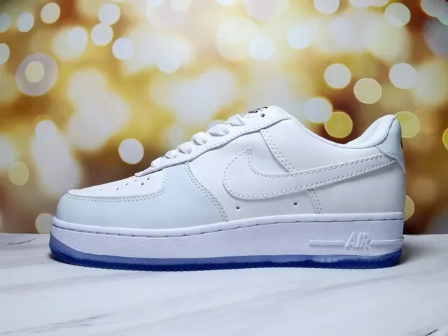 Nike Air Force 1 Branco e Royal Blue Sneakers Lifestyle 12