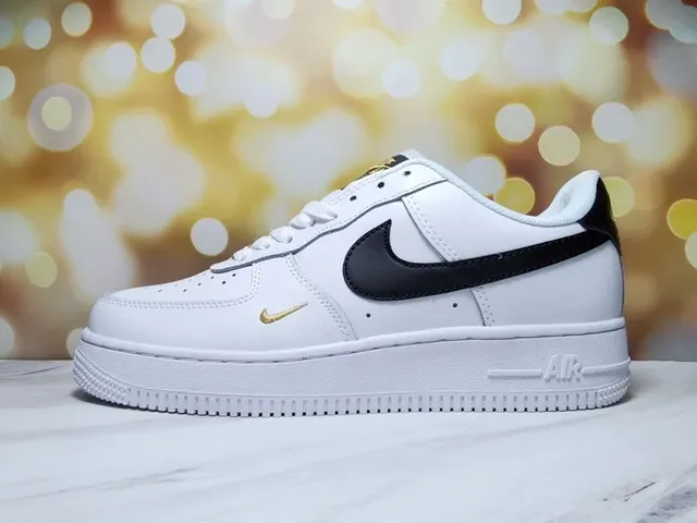 Nike Air Force 1 Branco e Royal Blue Sneakers Lifestyle 20