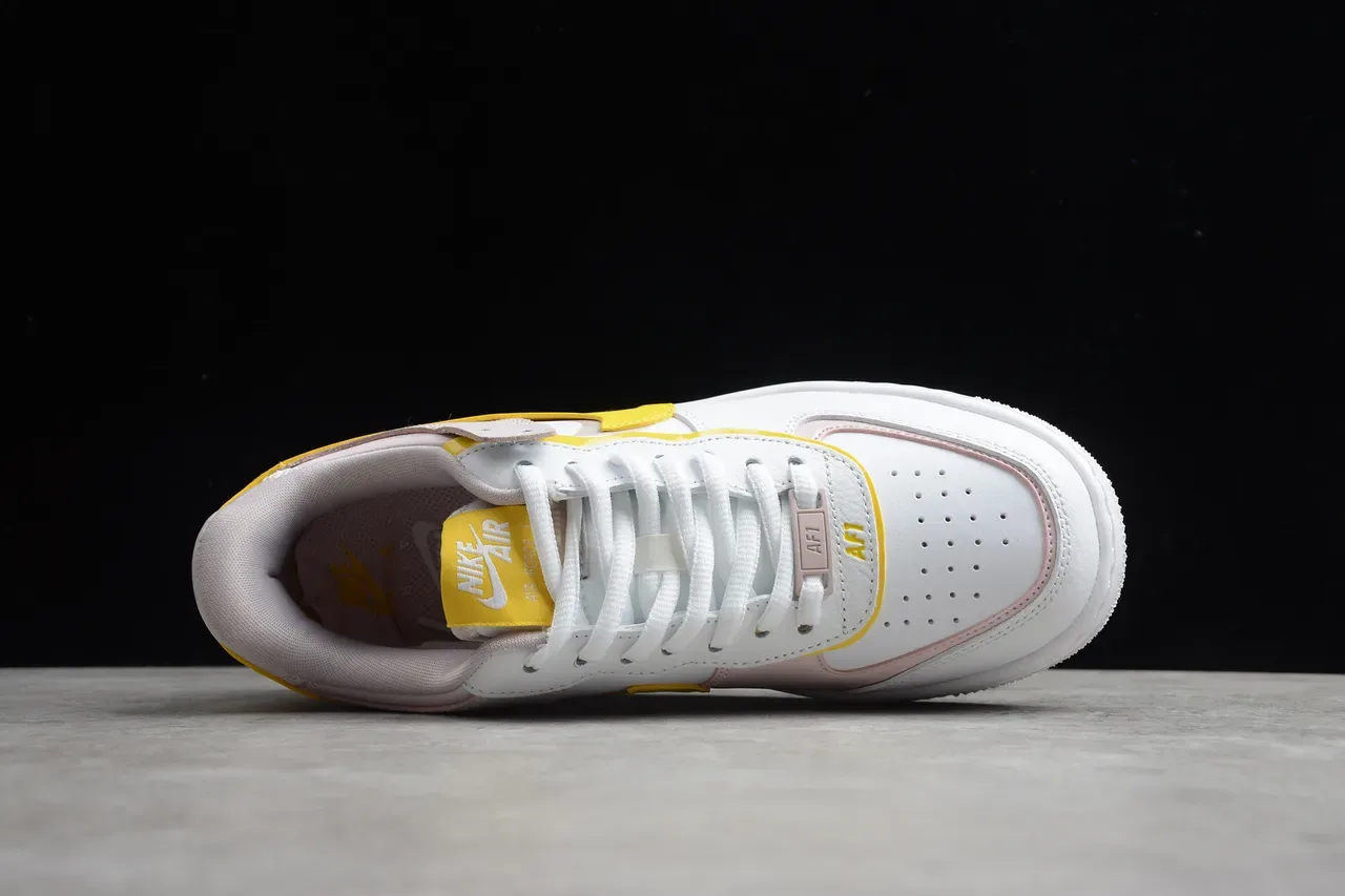 Nike Air Force 1 Blanc et Jaune Sneakers Lifestyle 4