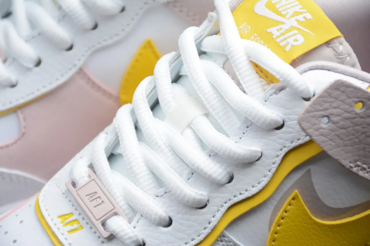 Nike Air Force 1 Blanc et Jaune Sneakers Lifestyle 14