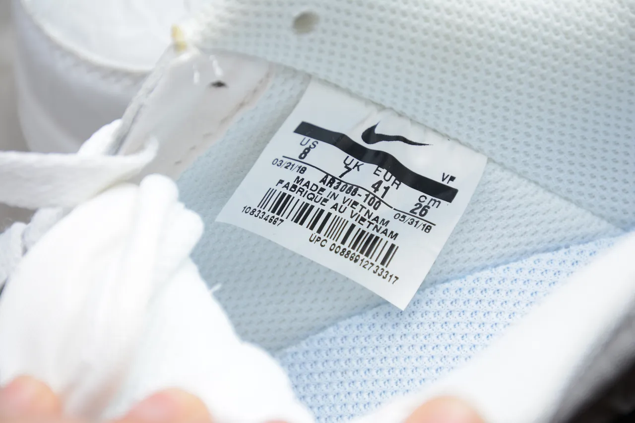 Nike Air Force 1 White Black Crinkled Leather Lifestyle Sneakers 11