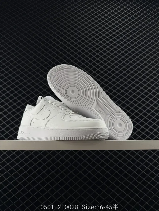 Nike Air Force 1 White Lifestyle Sneakers 3
