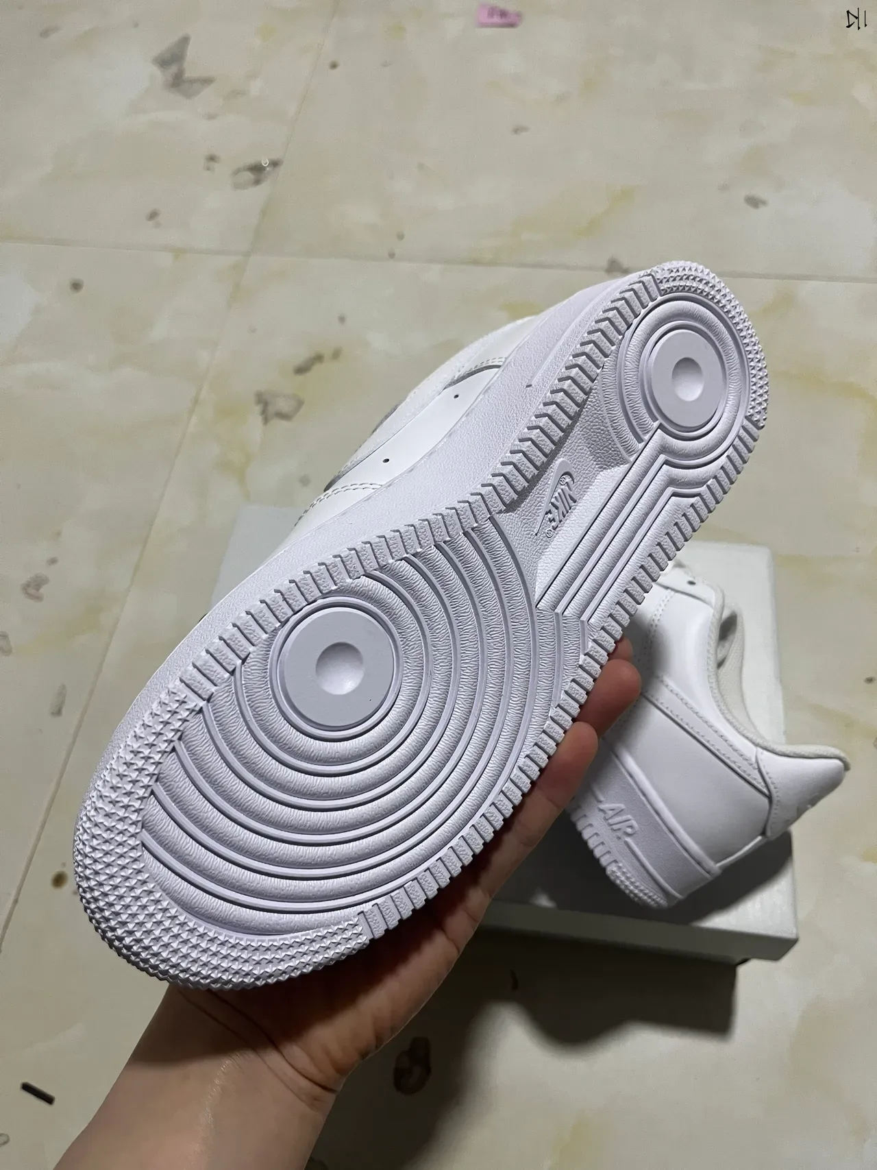 Nike Air Force 1 White Lifestyle Sneakers 6