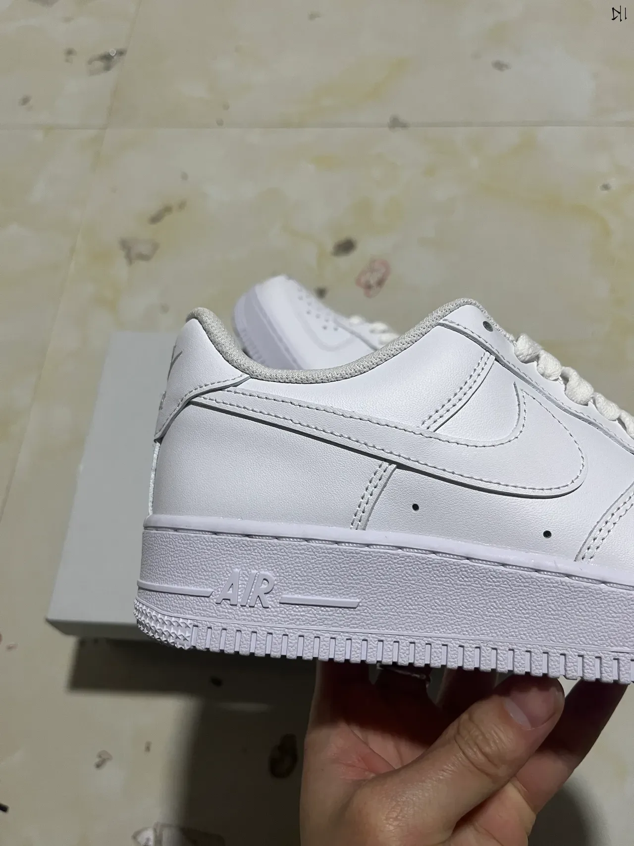Nike Air Force 1 White Lifestyle Sneakers 7