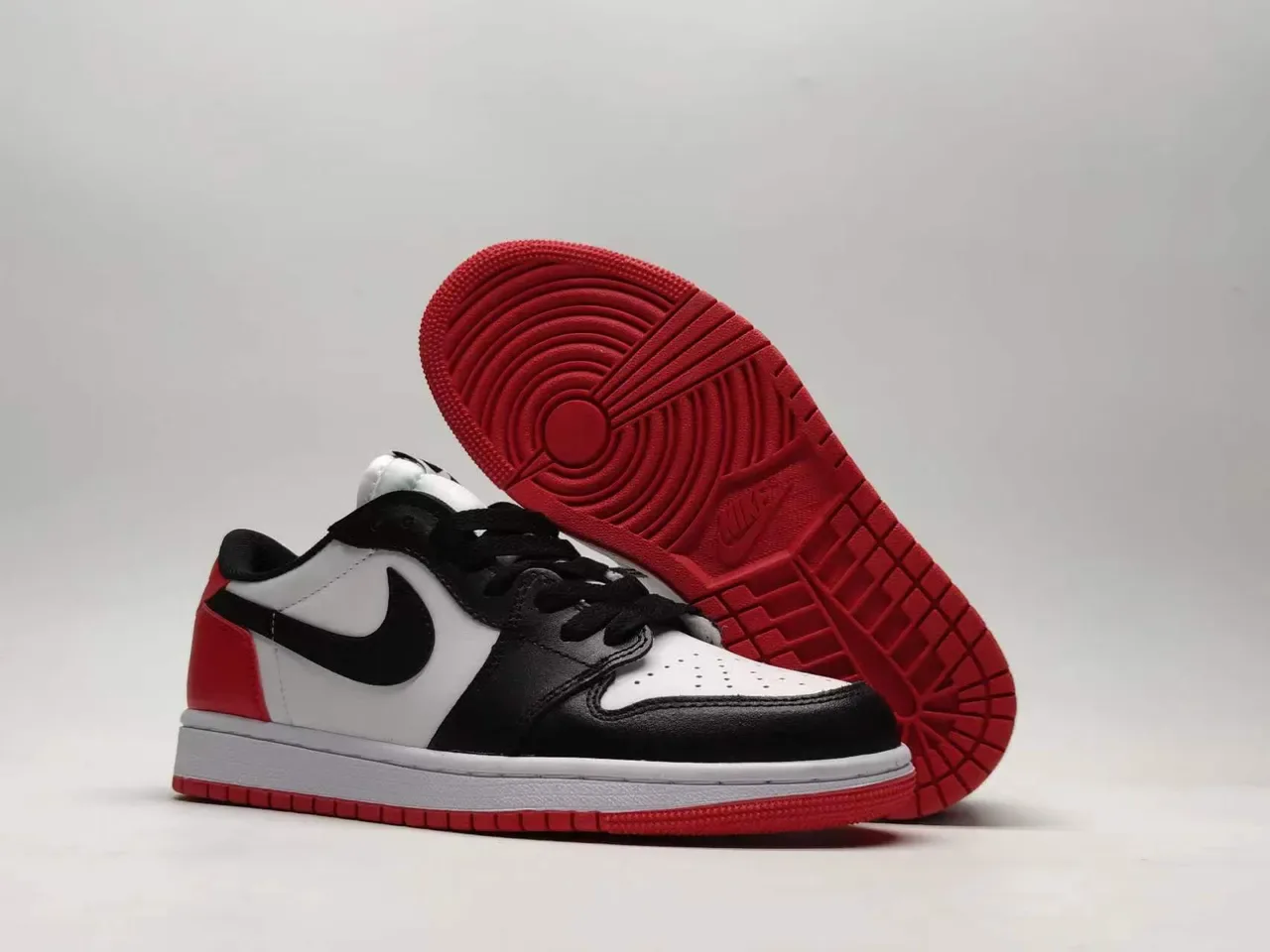 Nike Air Jordan 1 Black Red Low-Top Leather Upper Lifestyle Sneakers 3