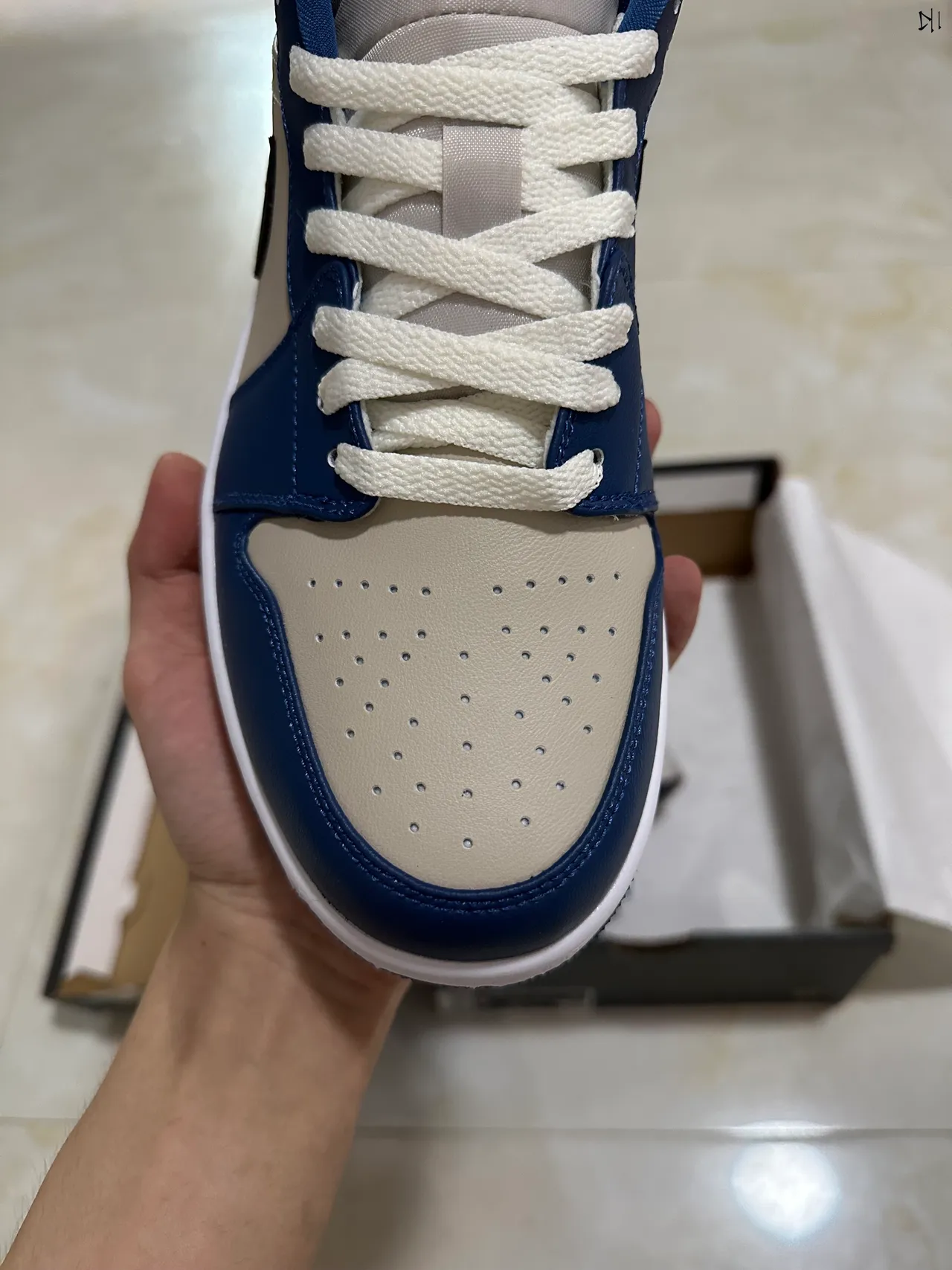 Nike Air Jordan 1 Low Navy Beige Lifestyle Sneakers 3