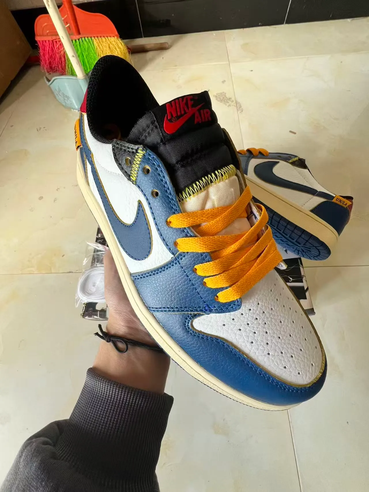 Nike Air Jordan 1 Low Navy White Cream Basketball Shoes 2
