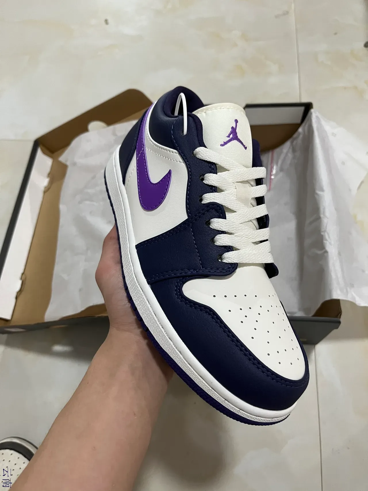 Nike Air Jordan 1 Low White Navy Purple tênis lifestyle 2