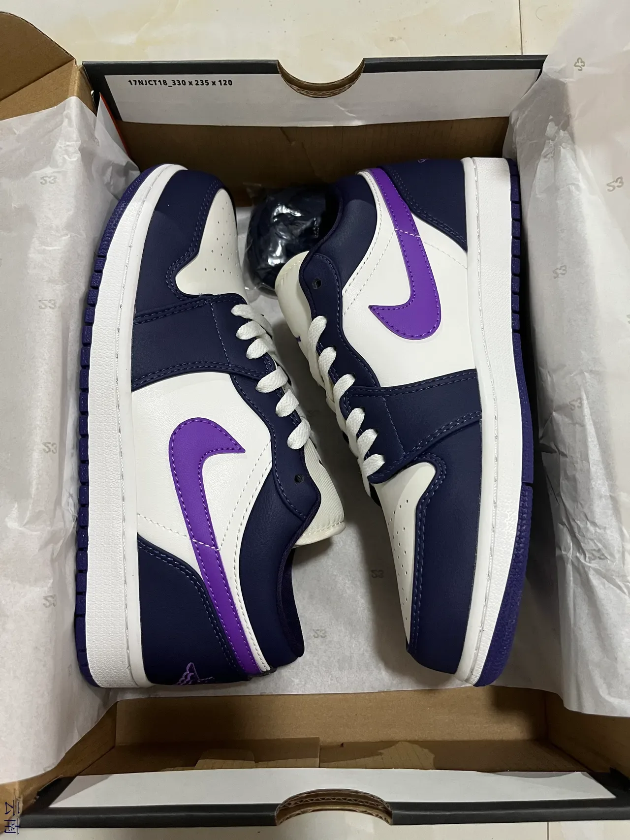 Nike Air Jordan 1 Low White Navy Purple tênis lifestyle 7
