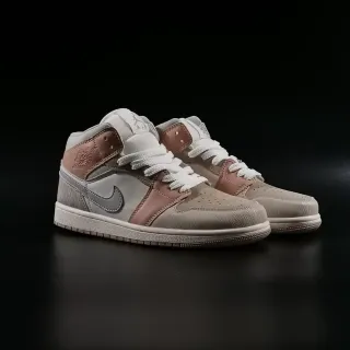 Nike Air Jordan 1 Mid Light Gray and Dusty Rose 篮球鞋