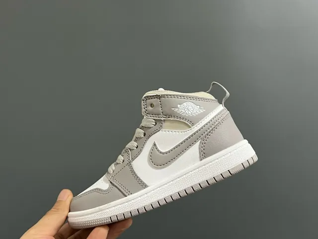 Nike Air Jordan 1 Blanc Violet Noir Chaussures de basketball 18