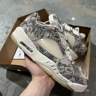 Nike Air Jordan 5 Abstract Print Basketball Shoes