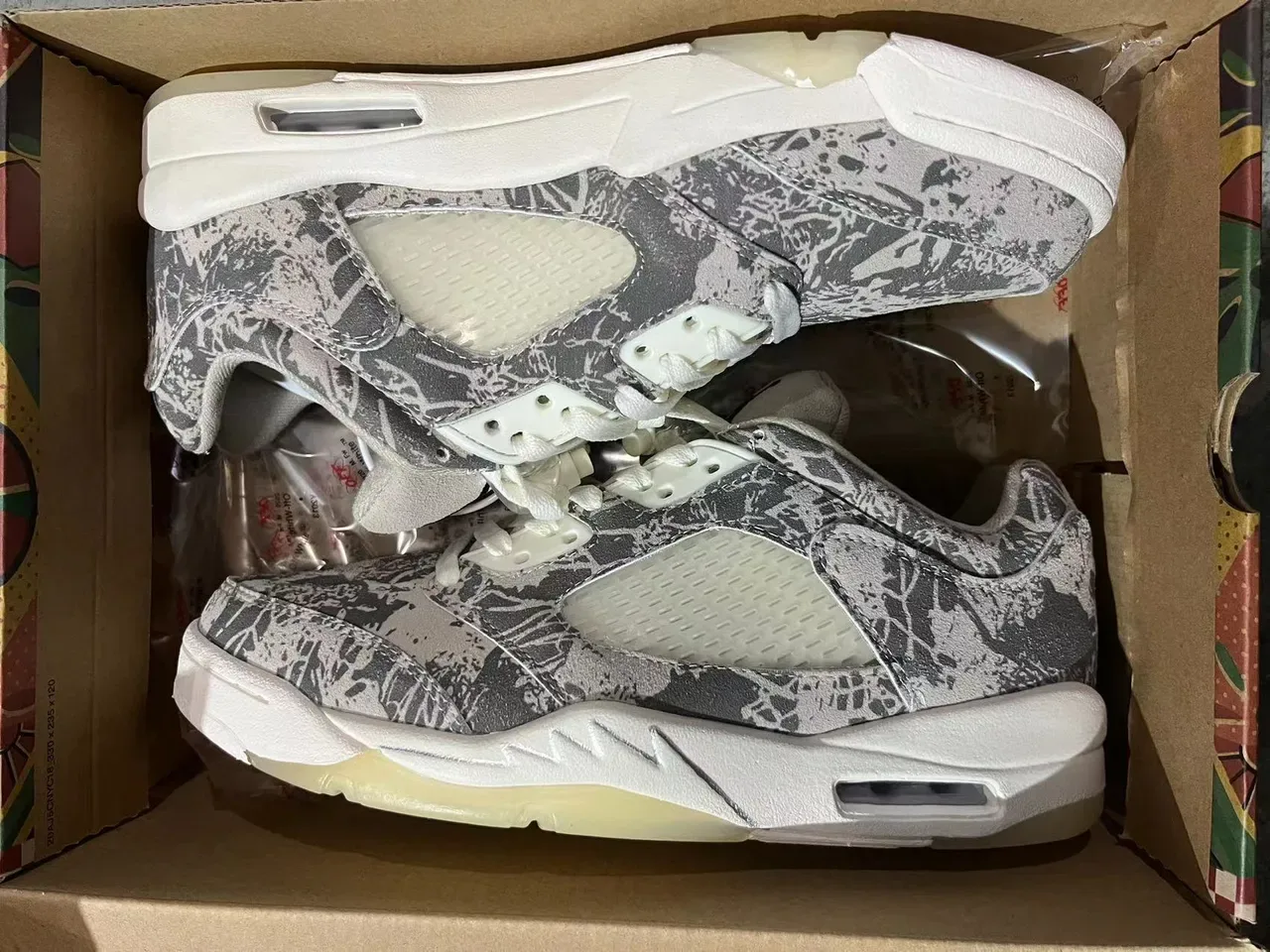 Nike Air Jordan 5 Abstract Print Basketball Shoes 6
